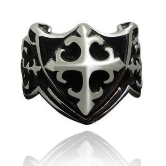 MEN'S FASHION RING SILVER STEEL CROSS SHIELD RING SIZE 8 MENS RING - Picture 4 of 4